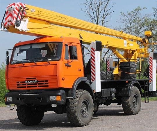 Аренда автовышки в Алуште и  Республике Крым